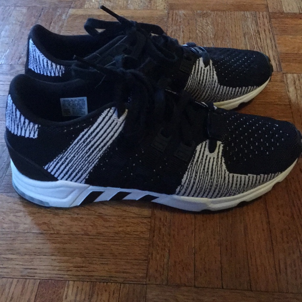 Adidas unisex shoes